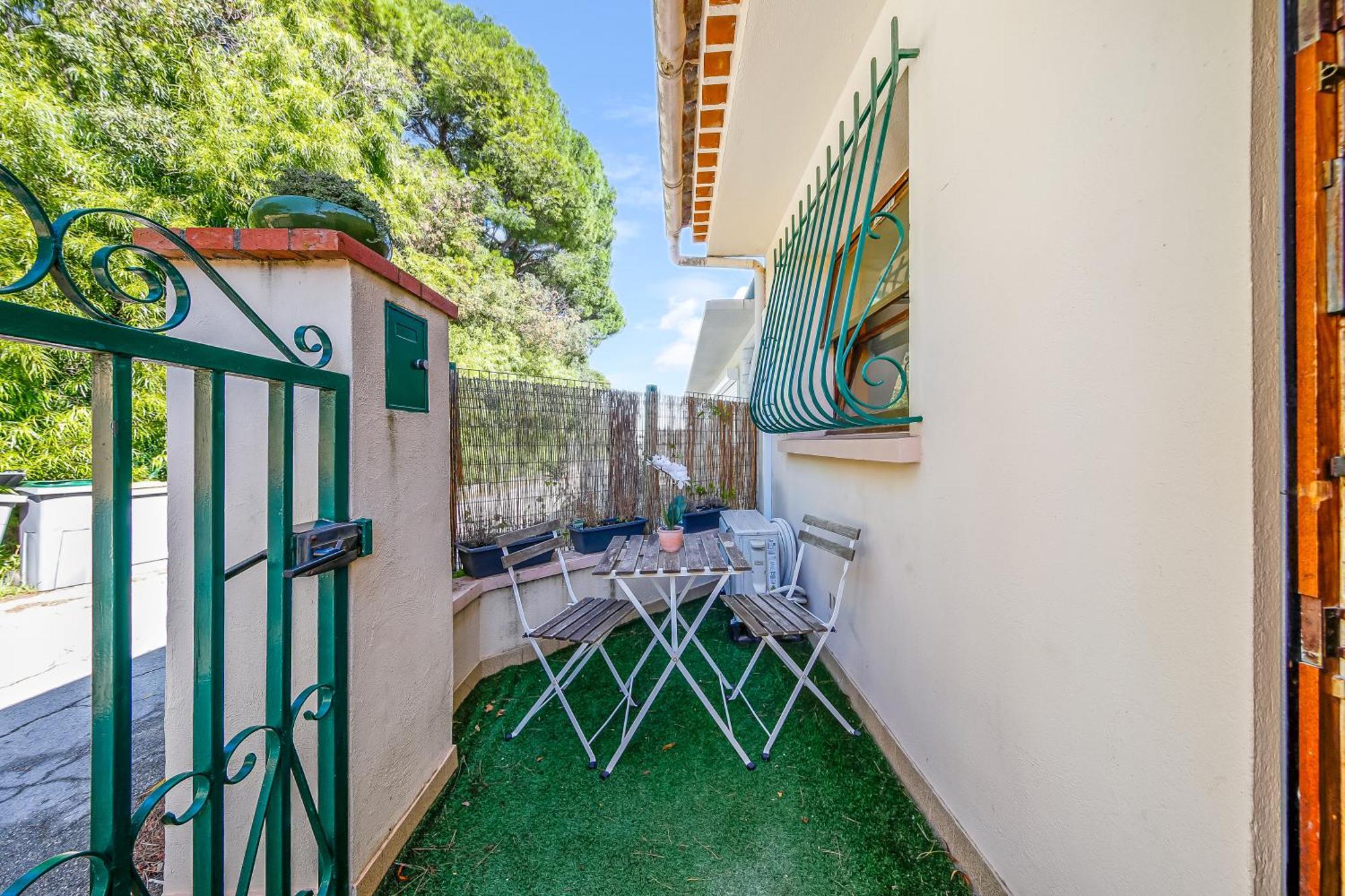 Jolie Maisonnette Paisible Le Pradet Exterior foto